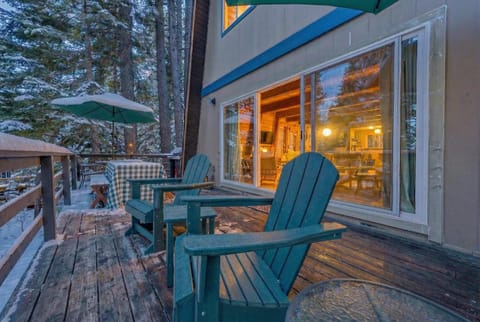 The Haus of Pine A Vintage Tahoe Cabin Cabin in Tahoe City