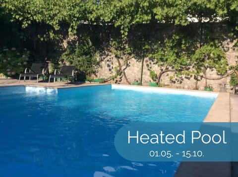 Lovely house with swimming pool Apartment in Mostar