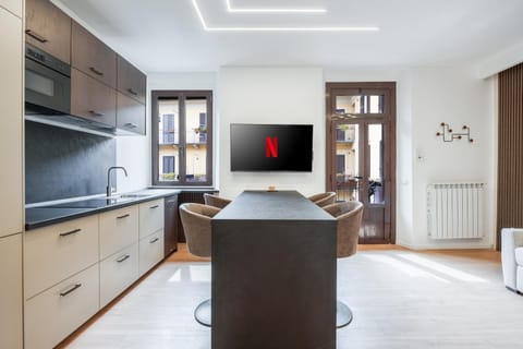 Communal lounge/ TV room, TV and multimedia, Kitchen or kitchenette, Dining area
