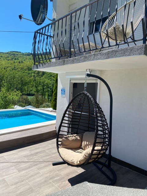 Vikendica sa bazenom House in Zlatibor District, Serbia