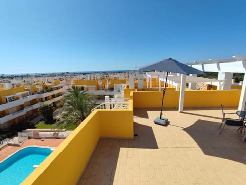 View (from property/room), Balcony/Terrace, Balcony/Terrace, Pool view, sunbed