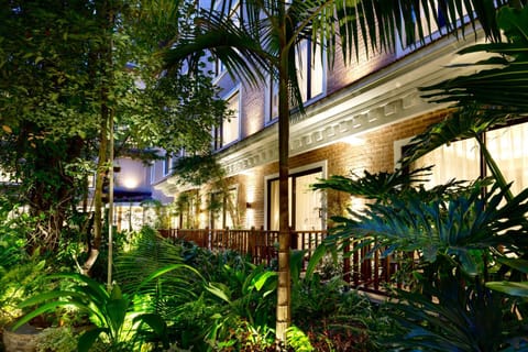 Property building, Garden, Balcony/Terrace, Garden view, Garden view, Inner courtyard view