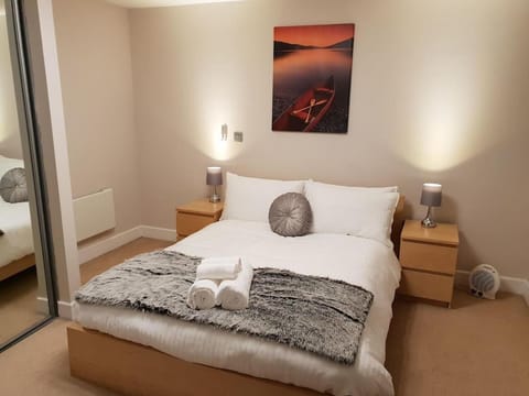 Bed, Photo of the whole room, Bedroom, furniture