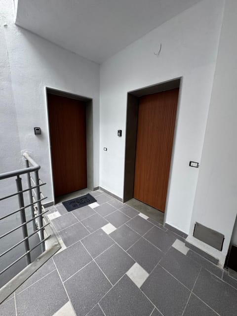 Mountain Meets Sea-Spectacular View in Orikum Apartment Apartment in Vlorë County, Albania