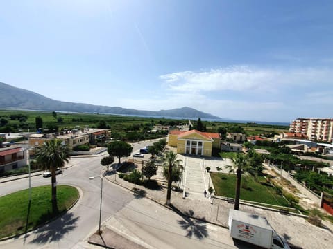 Mountain Meets Sea-Spectacular View in Orikum Apartment Apartment in Vlorë County, Albania