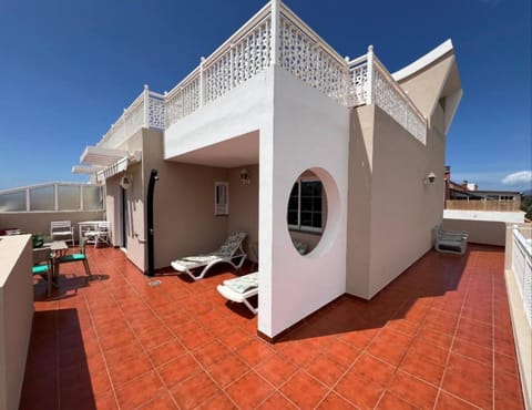 Patio, View (from property/room), Balcony/Terrace, sunbed