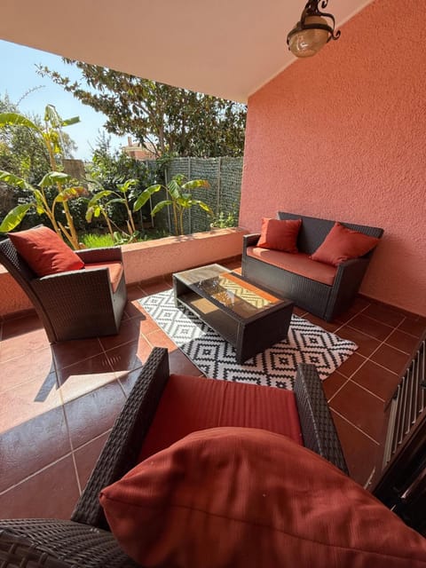 Lovely home 5 min walk to the beach, 3 bedrooms ample outdoor relax and WIFI Villa in Quartu Sant'Elena