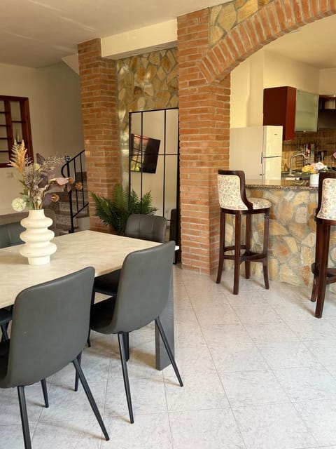 Lovely home 5 min walk to the beach, 3 bedrooms ample outdoor relax and WIFI Villa in Quartu Sant'Elena