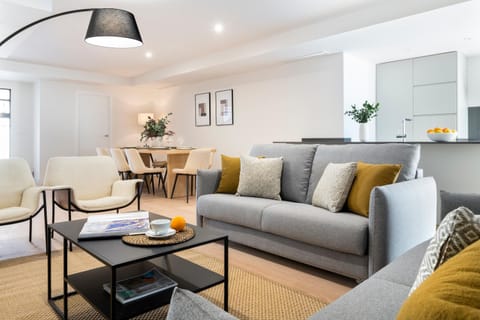 Living room, Seating area, Dining area