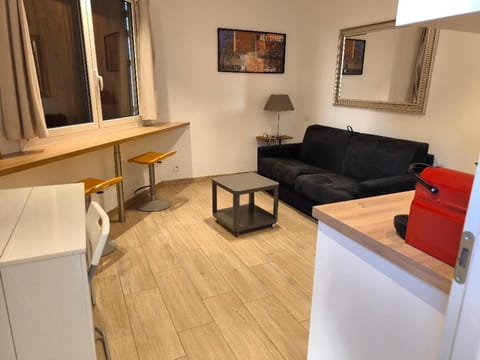 COSY 2P A 5 MINUTES A PIED DE LA MER ET DU CENTRE Apartment in Menton
