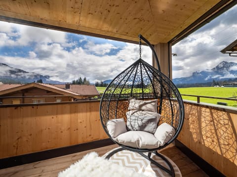 Day, View (from property/room), Balcony/Terrace, Seating area