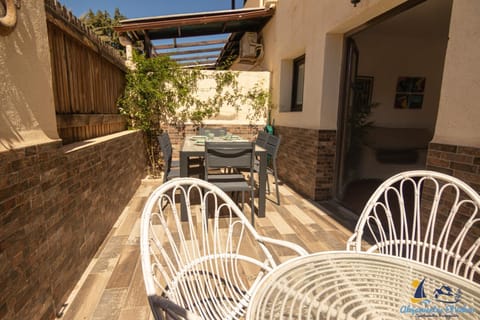 Patio, Day, View (from property/room), Balcony/Terrace, Living room, Seating area