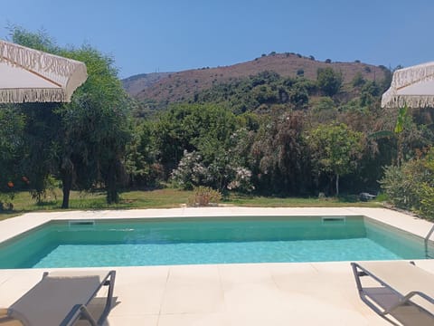 Mountain view, Swimming pool