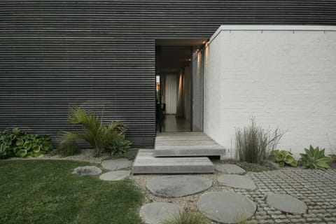 Sister's Sanctuary Villa in Raglan