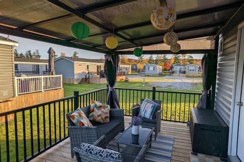 Patio, Day, Garden, View (from property/room), Balcony/Terrace, Seating area, Garden view