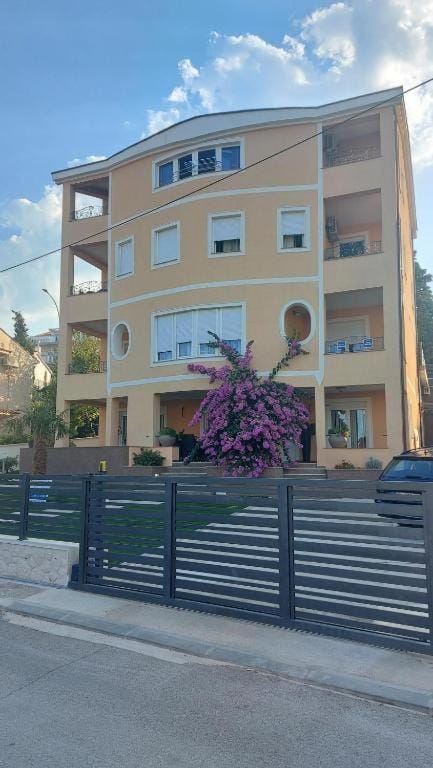 Property building, Day, Summer, View (from property/room), Inner courtyard view