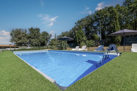 Garden, Swimming pool