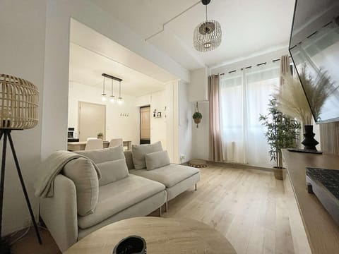 Charmant appartement avec terrasse et parking - Centre ville Apartment in Chartres