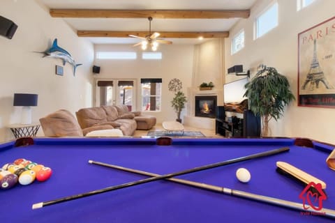 Desert Hills - An Irvie Home House in Nor Este