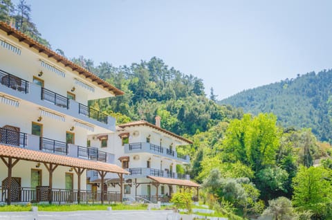 Property building, Day, Natural landscape, Mountain view