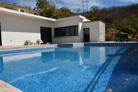 Day, Pool view, Swimming pool, Swimming pool, sunbed
