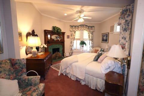 1000 Island Hart House Inn in Wellesley Island