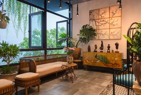 Seating area, Garden view