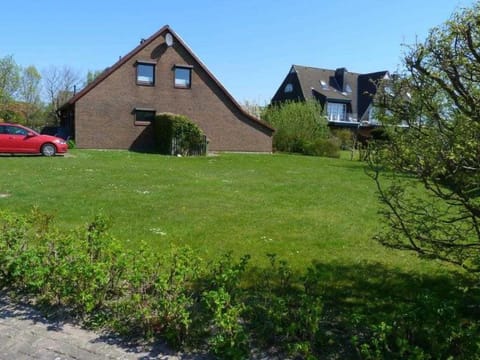 Property building, Spring, Natural landscape, Garden view, Parking