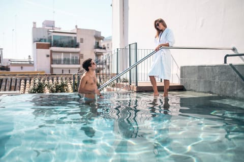 Day, People, Guests, Pool view, Swimming pool, group of guests