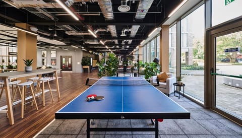 Game Room, Table tennis