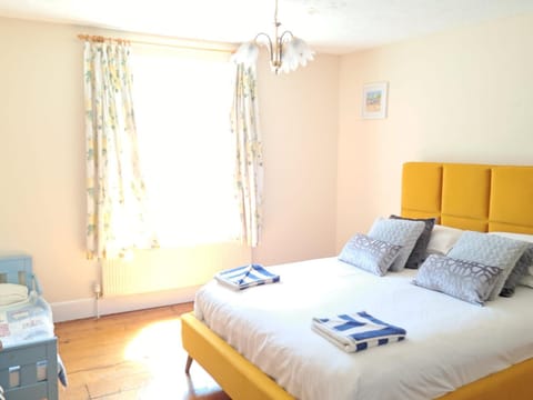 Seaside, Exmouth Centre - sleeps 6+ House in Exmouth
