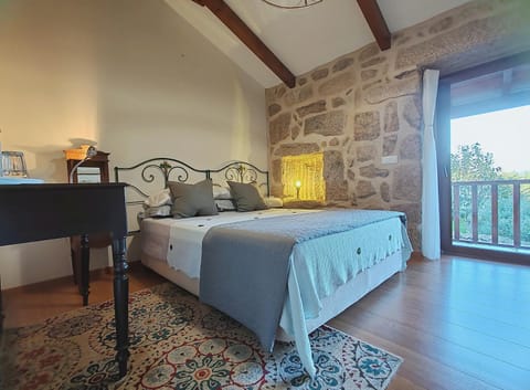 Bed, View (from property/room), Balcony/Terrace, Bedroom, Garden view