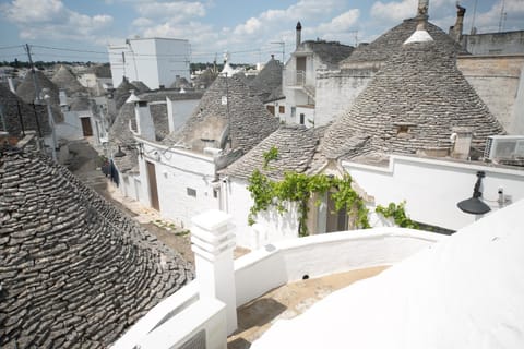 Trullibellula House in Province of Taranto