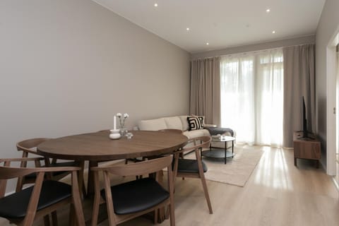 Living room, Seating area, Dining area