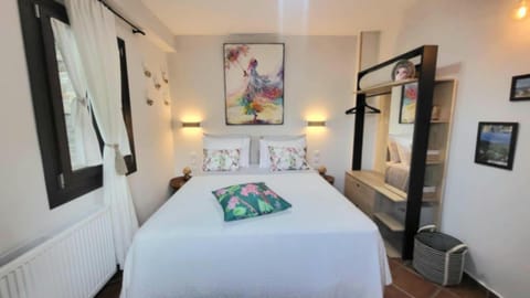 Bed, Summer, Photo of the whole room, Bedroom, wardrobe
