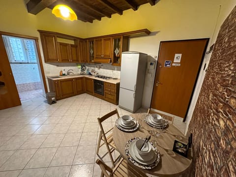 AOSTA 3 Apartment in Parma