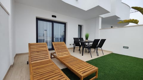 Balcony/Terrace, Balcony/Terrace, sunbed