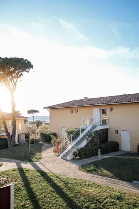 T3 dans résidence avec piscine Apartment in Six-Fours-les-Plages