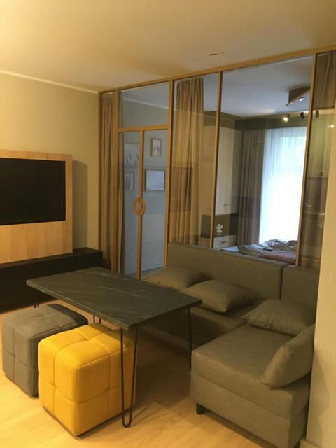 Communal lounge/ TV room, TV and multimedia, Living room, Photo of the whole room, Seating area, Evening entertainment