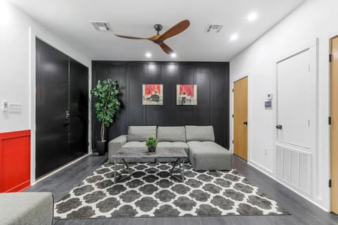 Celeste Rooftop Villa Villa in Warehouse District