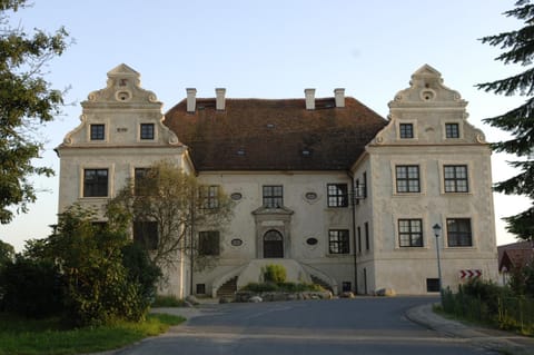 Property building, Mountain view
