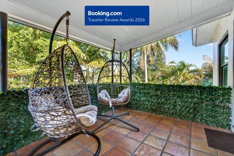 Patio, Day, Garden, Garden view