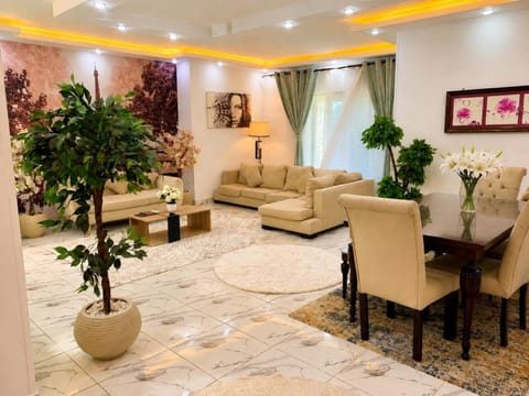 Living room, Seating area