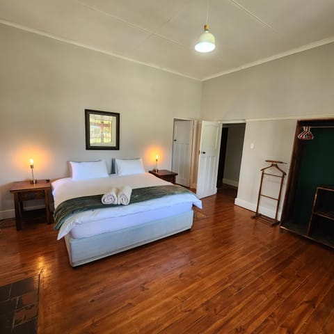 Bed, Photo of the whole room, Bedroom, towels, wardrobe