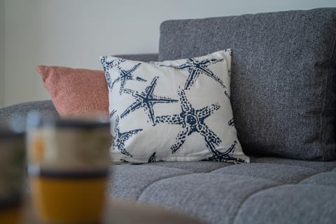 Living room, Decorative detail, Seating area