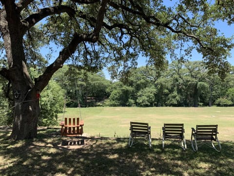 Lambert Park on Medina River Bed and Breakfast in Bandera