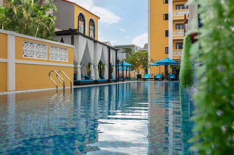 Natural landscape, Pool view, Swimming pool