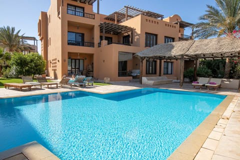 Garden, Pool view, Swimming pool, sunbed