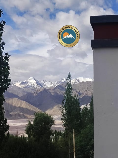 Property building, View (from property/room), View (from property/room), Mountain view, Mountain view