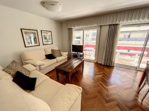 Balcony/Terrace, Living room